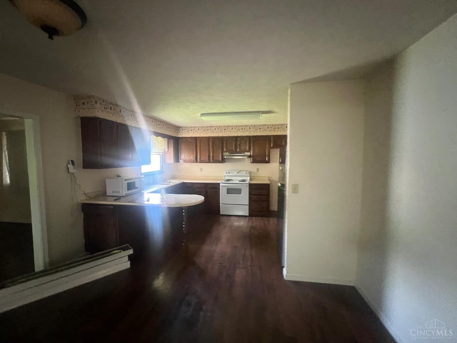 Photo 3 of Single family home for sale at 815 Kathryn Pl, Wilmington, OH 45177 | MLS# 1894068 | Listing updated on 2026-09-16