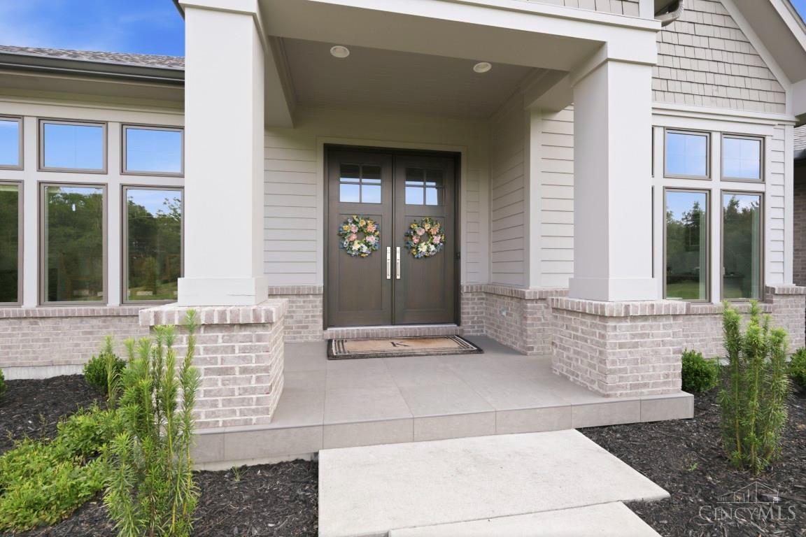Photo 4 of Single family home for sale at 2 Birdhaven Ln, Montgomery, OH 45242 | MLS# 1894000 | Listing updated on 2026-09-17