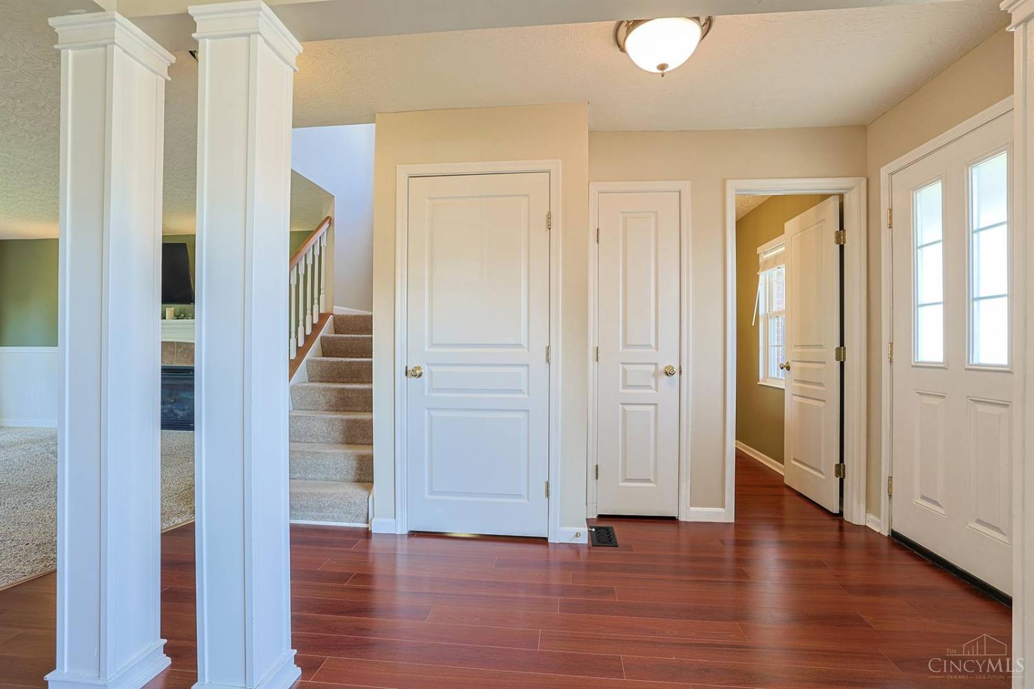 Photo 3 of Single family home for sale at 3239 Sycamore Woods Ln, Hamilton, OH 45011 | MLS# 1893909 | Listing updated on 2026-09-15