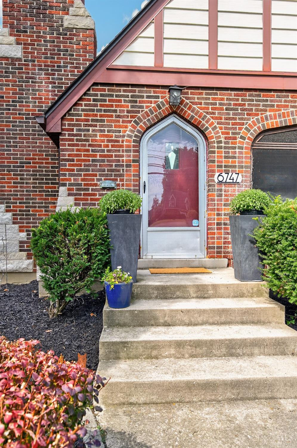 6747 Plainfield Road, Silverton, OH, 45236 — photo 4