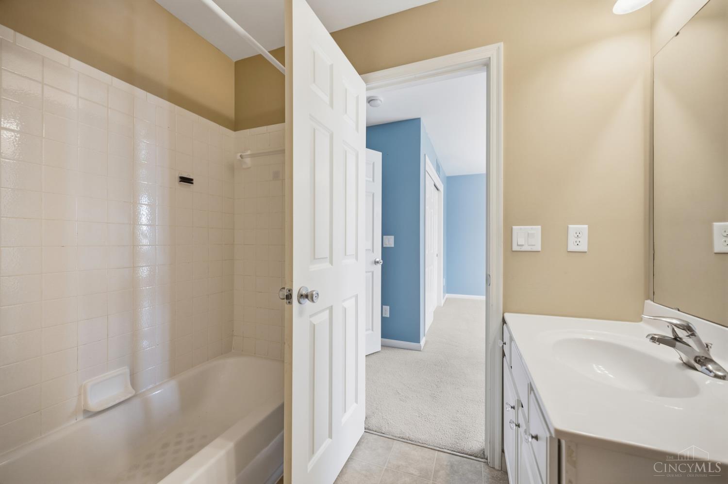 8124 Aster Court, Liberty Twp, OH, 45044 — photo 23