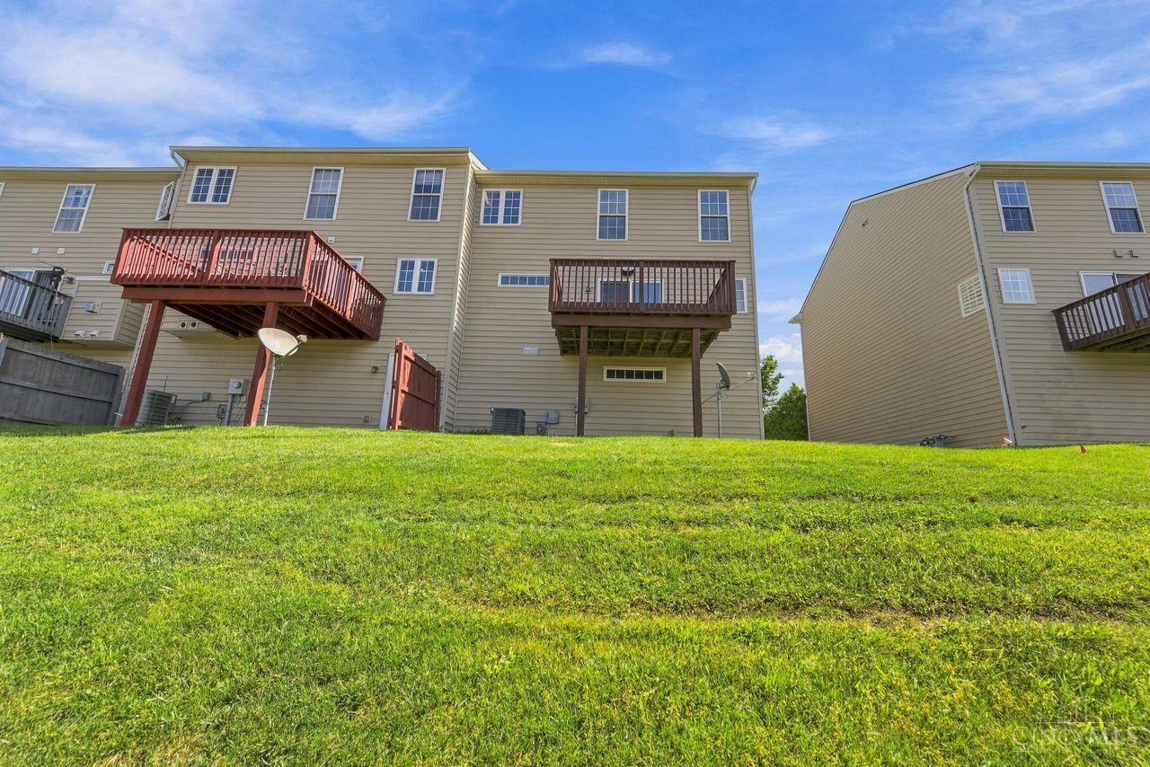 Listing Photo 2 - Condo for sale in building located at 7471 Victoria Fls Ave, Maineville, OH 45039 - Unit #
