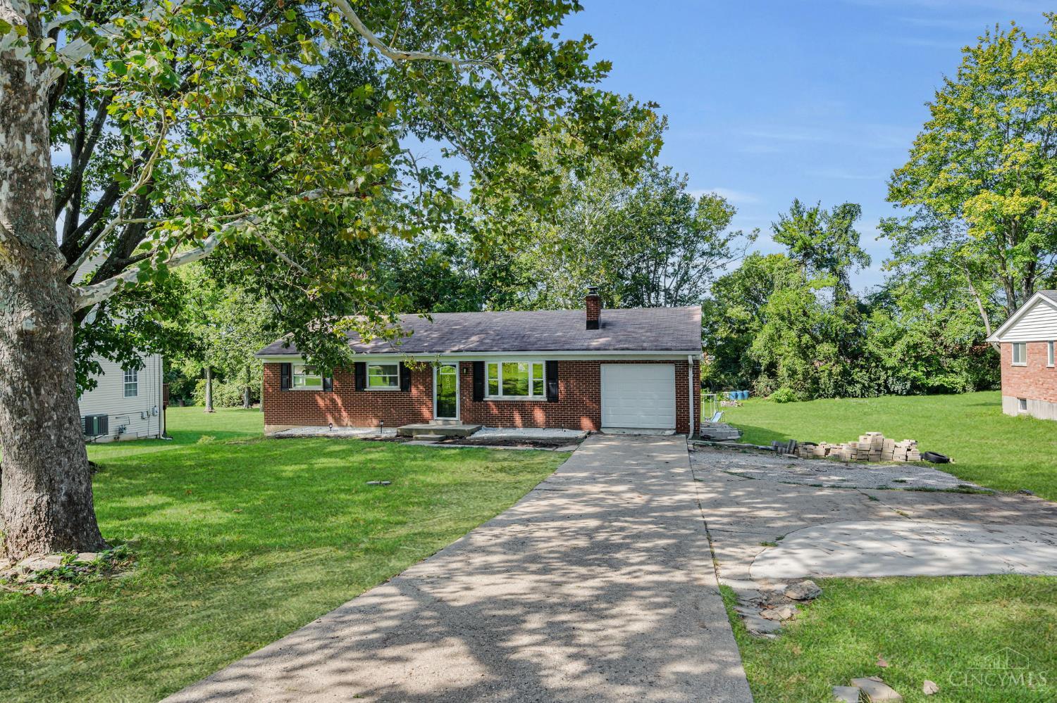 Photo 3 of Single family home for sale at 11935 Mill Rd, Springfield Twp., OH 45240 | MLS# 1893879 | Listing updated on 2026-09-16