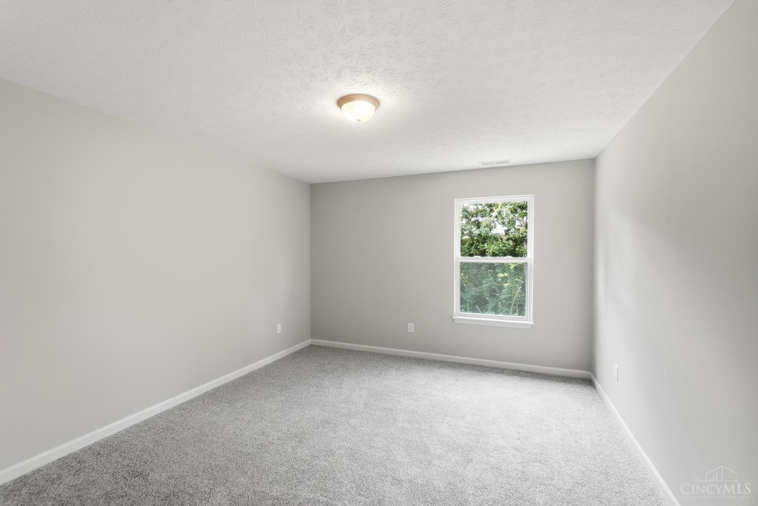 1247 Eagle Boulevard, Hamilton Twp, OH, 45029 — photo 25
