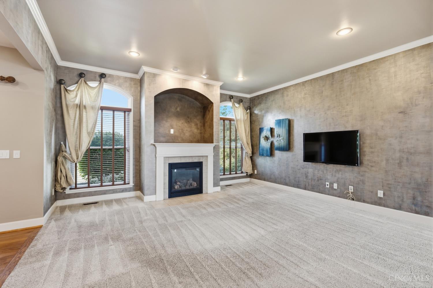 8124 Aster Court, Liberty Twp, OH, 45044 — photo 10