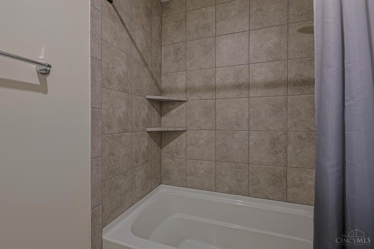 6023 Falconway Court, Green Twp, OH, 45247 — photo 44