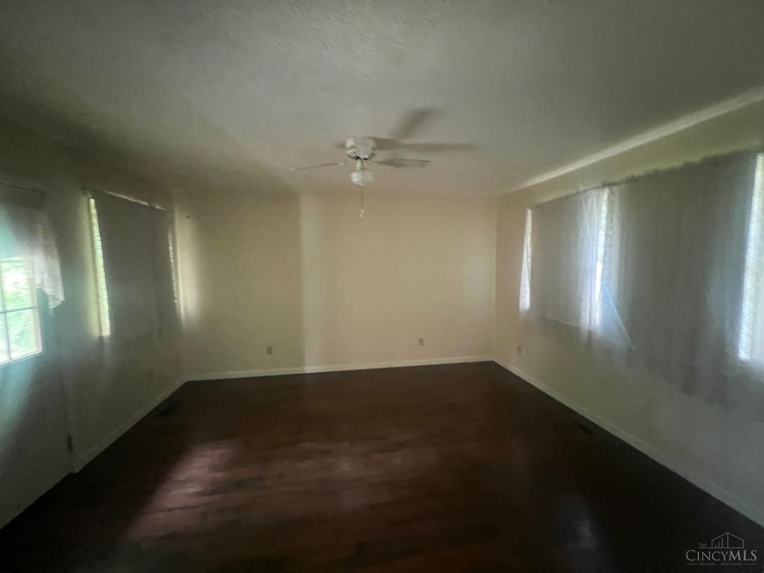 Photo 2 of Single family home for sale at 815 Kathryn Pl, Wilmington, OH 45177 | MLS# 1894068 | Listing updated on 2026-09-16