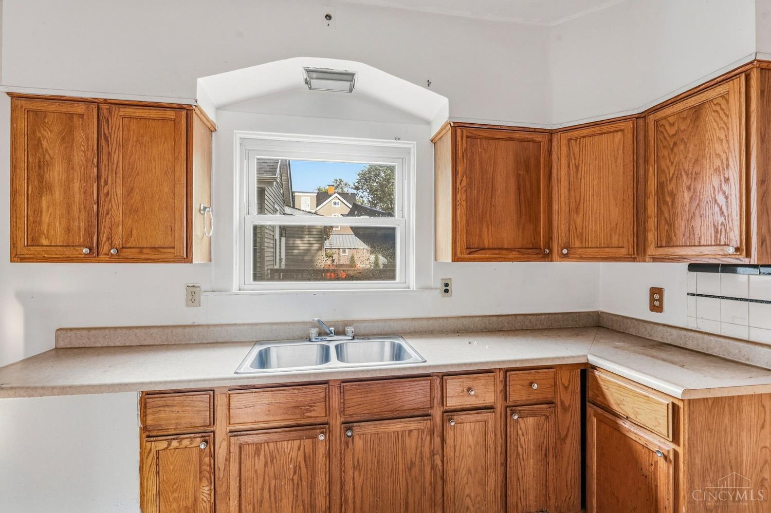 6605 Windward Street, Cincinnati, OH, 45227 — photo 5