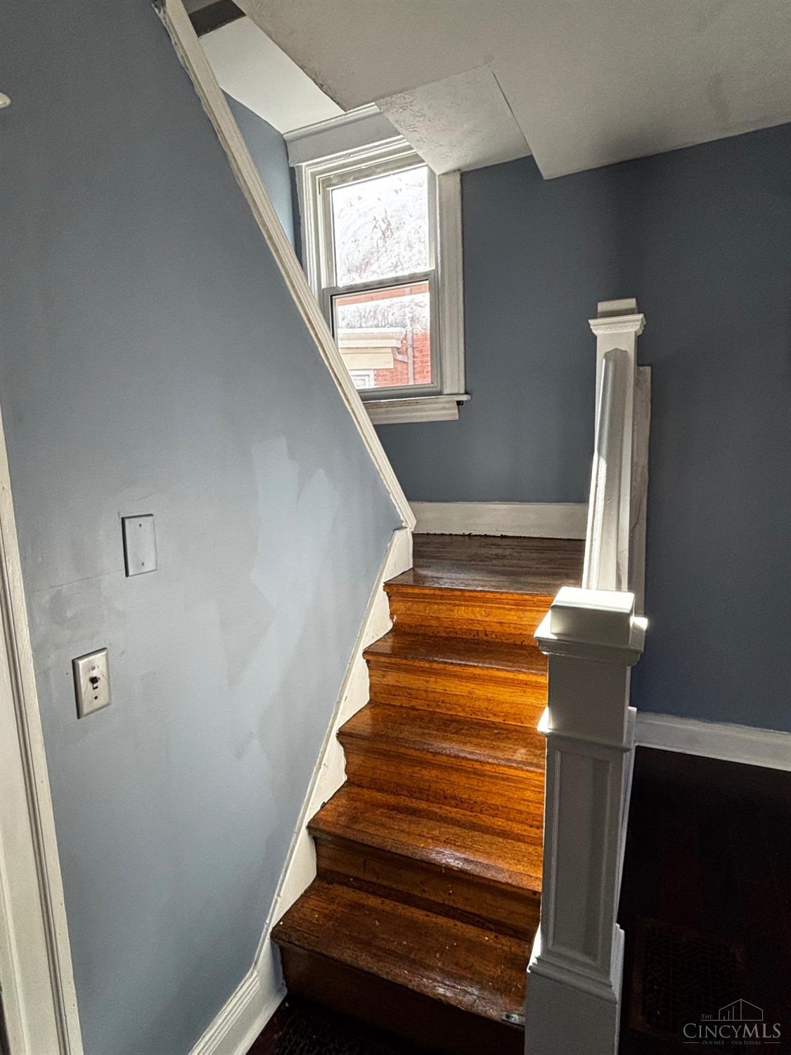 Photo 4 of Single family home for sale at 279 Helen St, Cincinnati, OH 45219 | MLS# 1893755 | Listing updated on 2026-09-16