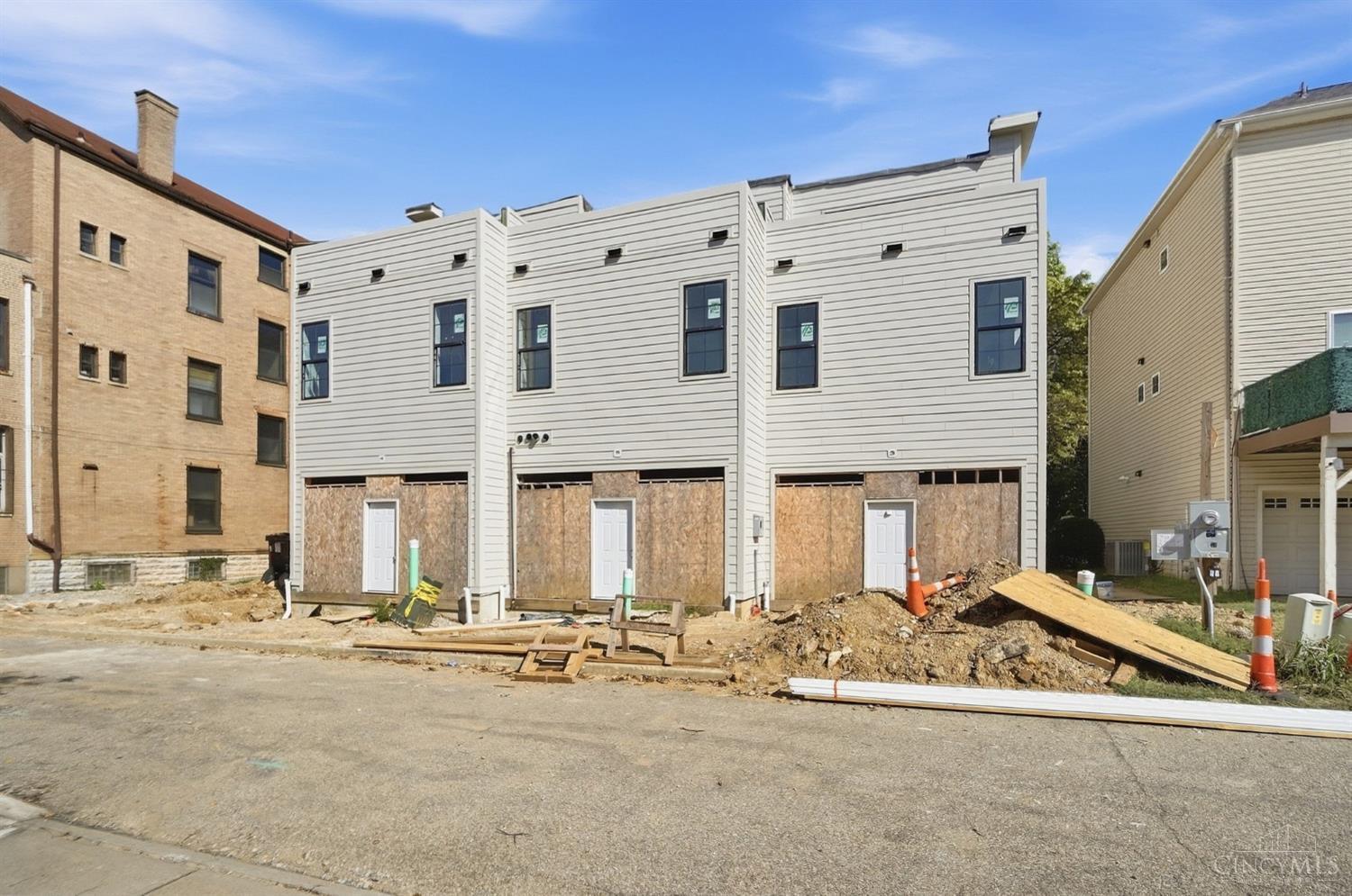 719 Ezzard Charles Drive, Cincinnati, OH, 45203 — photo 52
