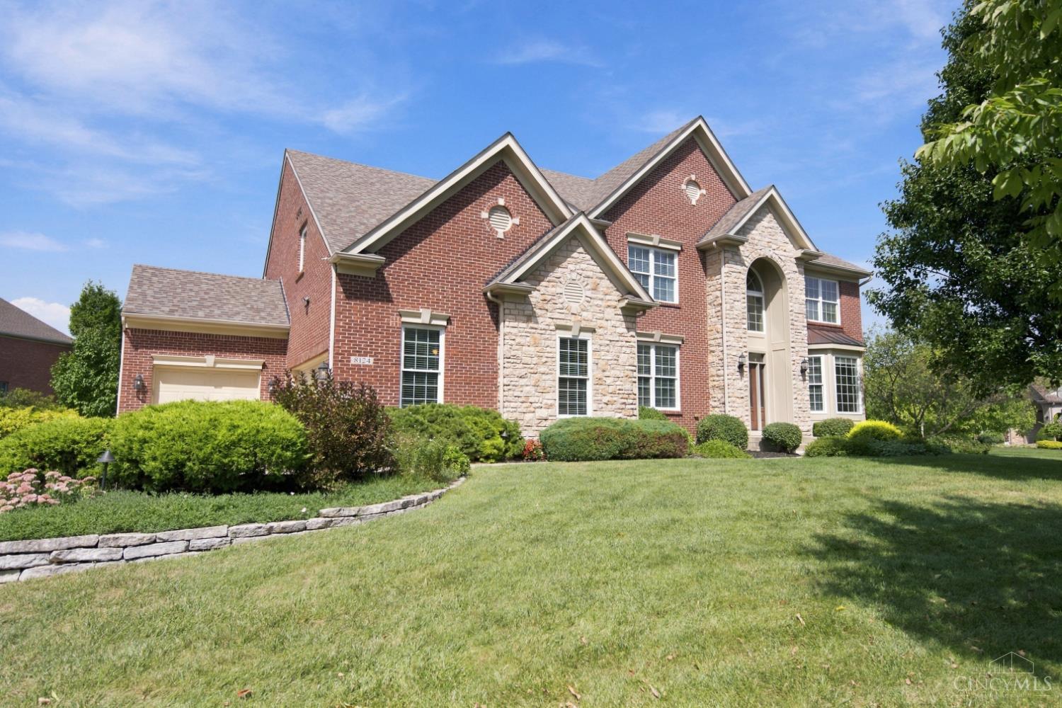 8124 Aster Court, Liberty Twp, OH, 45044 — photo 2