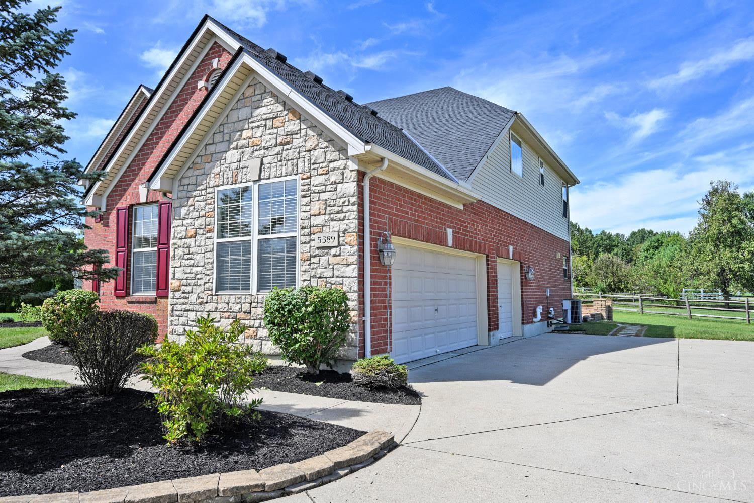 Photo 3 of Sale Pending at 5589 Rosebrook Way, Mason, OH 45040 | MLS# 1894052 | Listing updated on 2026-09-22