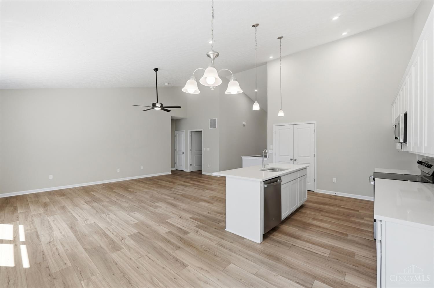 1255 Eagle Boulevard, Hamilton Twp, OH, 45039 — photo 15