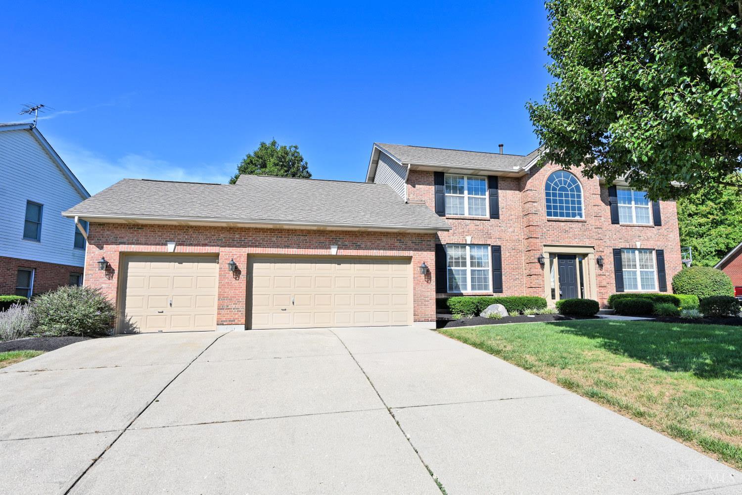 Photo 2 of Single family home for sale at 8575 Charleston Valley Dr, Mason, OH 45040 | MLS# 1894032 | Listing updated on 2026-09-15