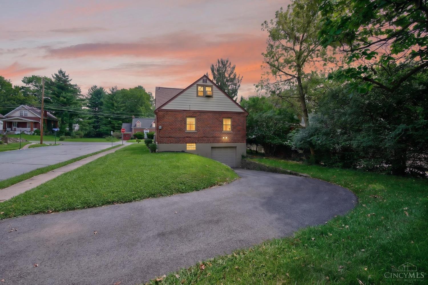 6747 Plainfield Road, Silverton, OH, 45236 — photo 47