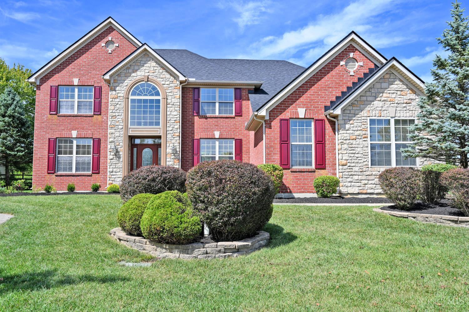 Photo 1 of Sale Pending at 5589 Rosebrook Way, Mason, OH 45040 | MLS# 1894052 | Listing updated on 2026-09-22