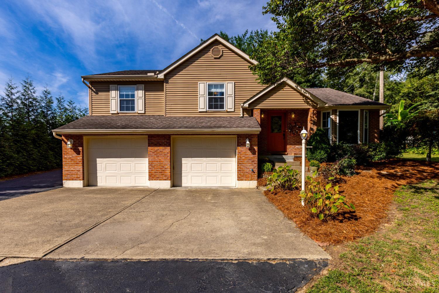 Photo 3 of Sale Pending at 10391 Short Rd, Crosby Twp, OH 45030 | MLS# 1894008 | Listing updated on 2026-09-24