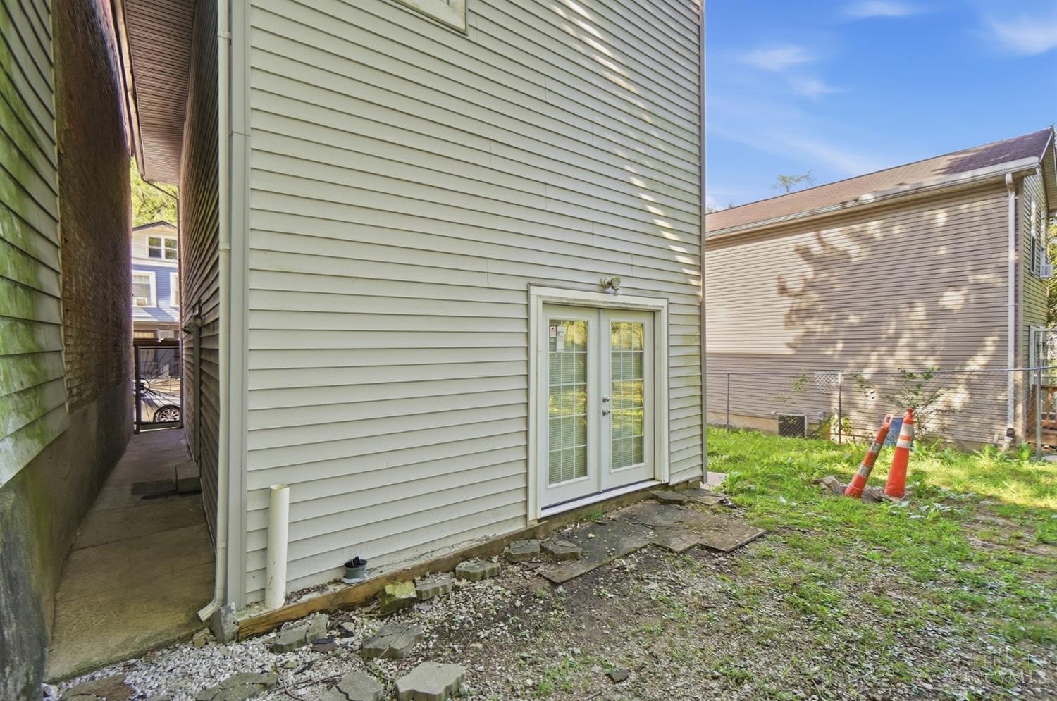 120 Winkler Street, Cincinnati, OH, 45219 — photo 28