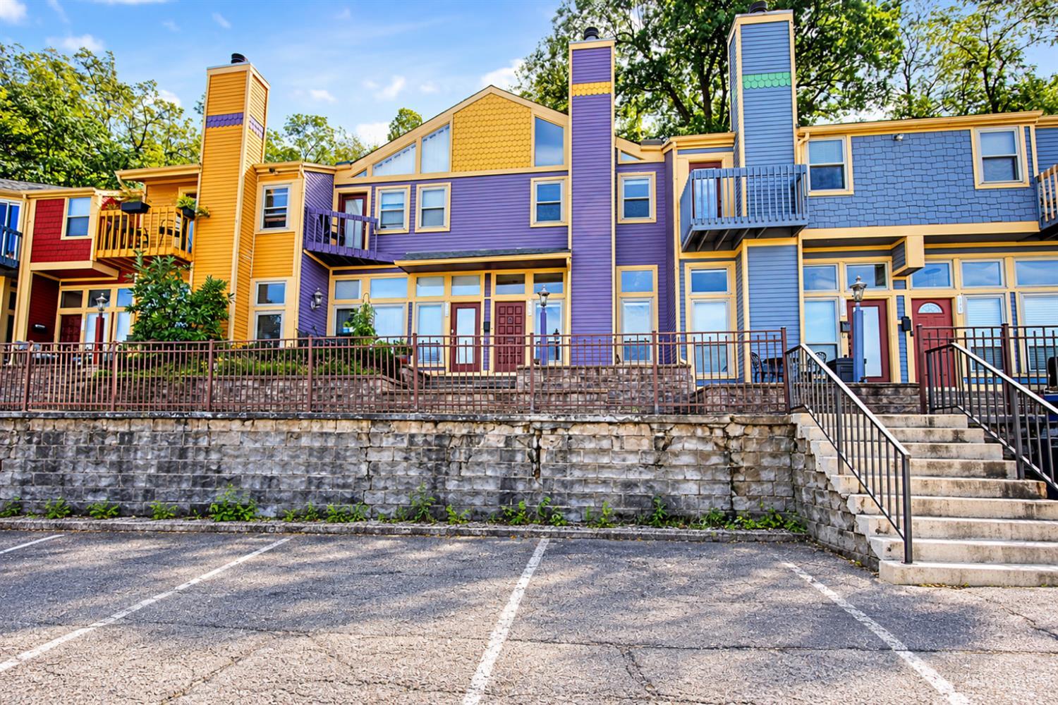 Photo 1 of Condo for sale at 550 Tusculum Ave, Cincinnati, OH 45226 | MLS# 1893991 | Listing updated on 2026-09-18