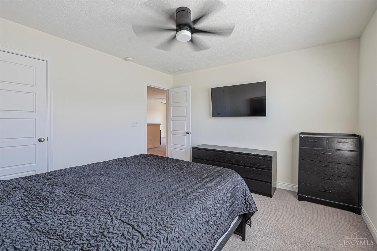 6023 Falconway Court, Green Twp, OH, 45247 — photo 31