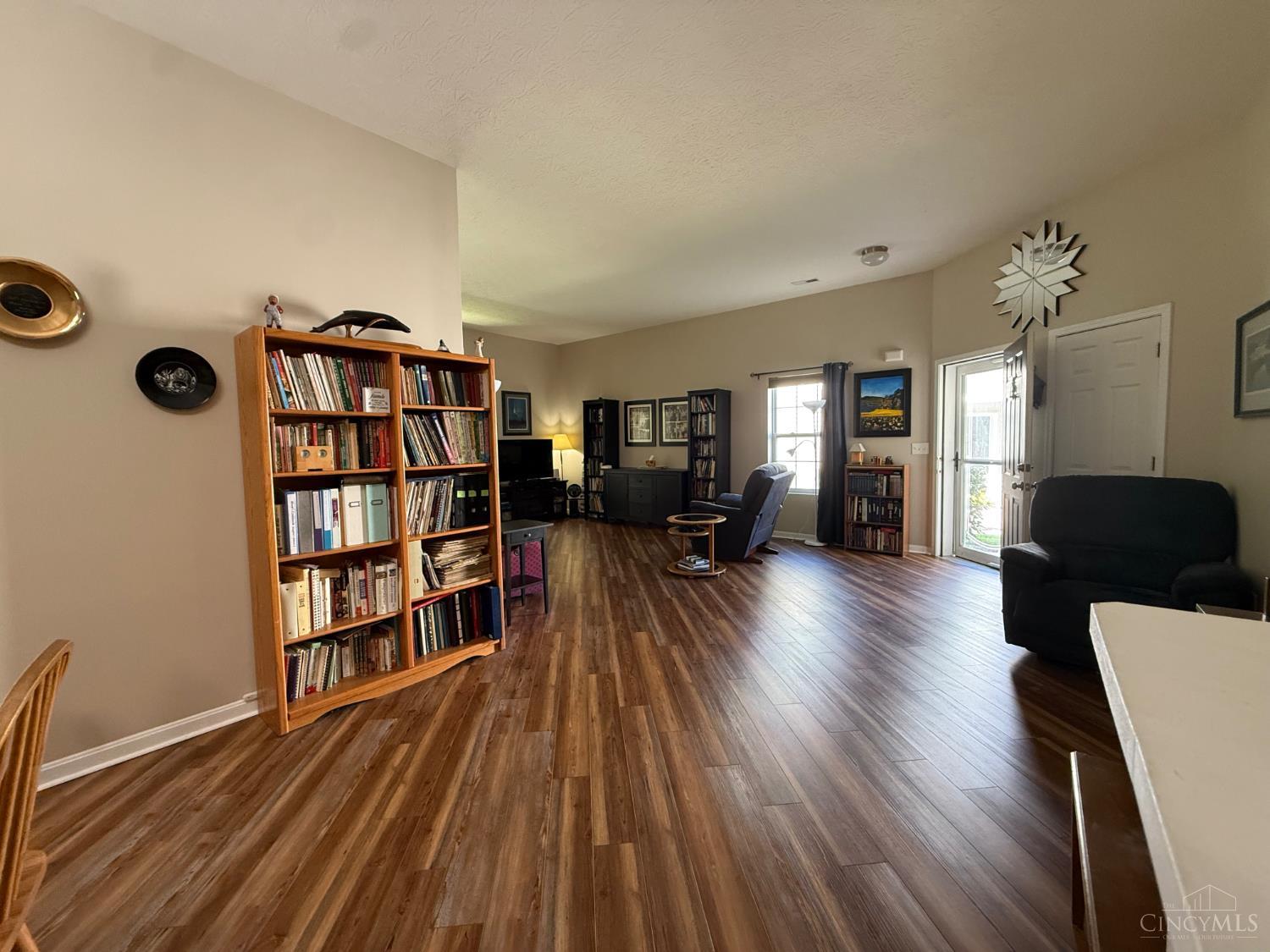 3288 Thoroughbred Drive, Goshen Twp, OH, 45140 — photo 10