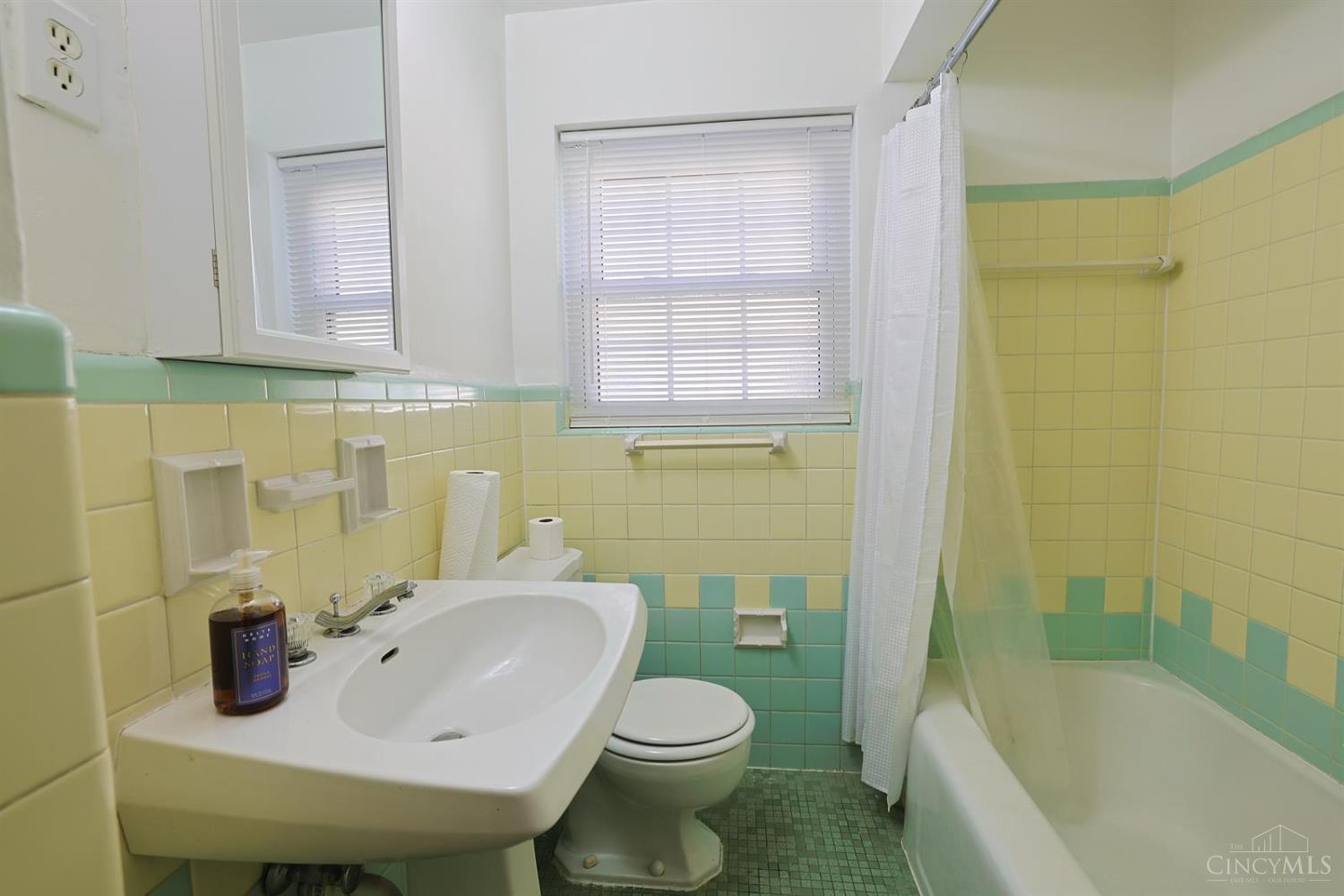 5631 Colerain Avenue, Cincinnati, OH, 45239 — photo 29