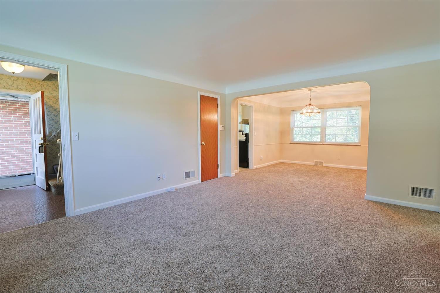 5631 Colerain Avenue, Cincinnati, OH, 45239 — photo 9