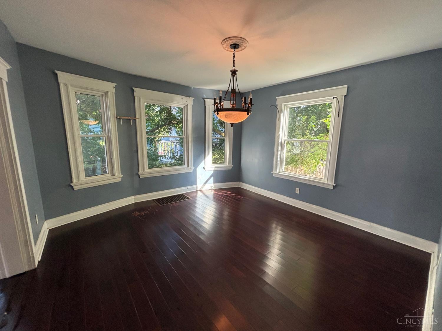 279 Helen Street, Cincinnati, OH, 45219 — photo 11