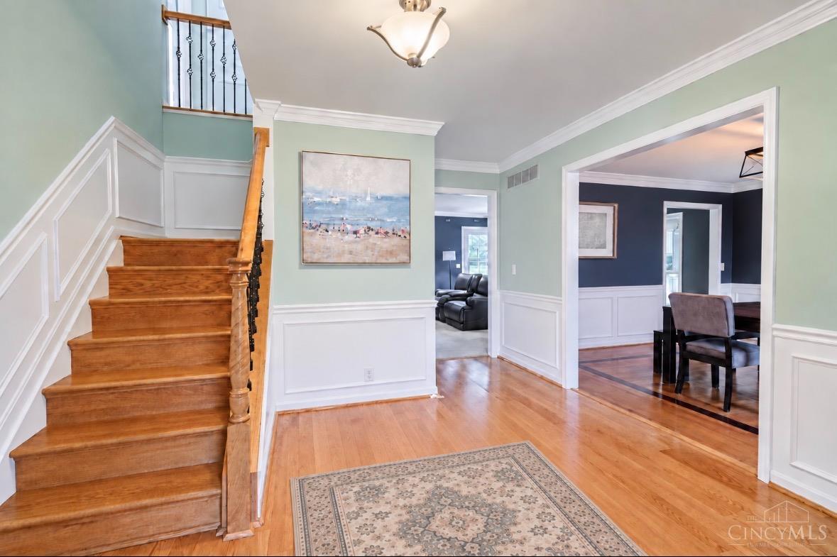 Photo 4 of Sale Pending at 824 Shawnee Tr Ct, Anderson Twp, OH 45255 | MLS# 1894154 | Listing updated on 2026-09-24