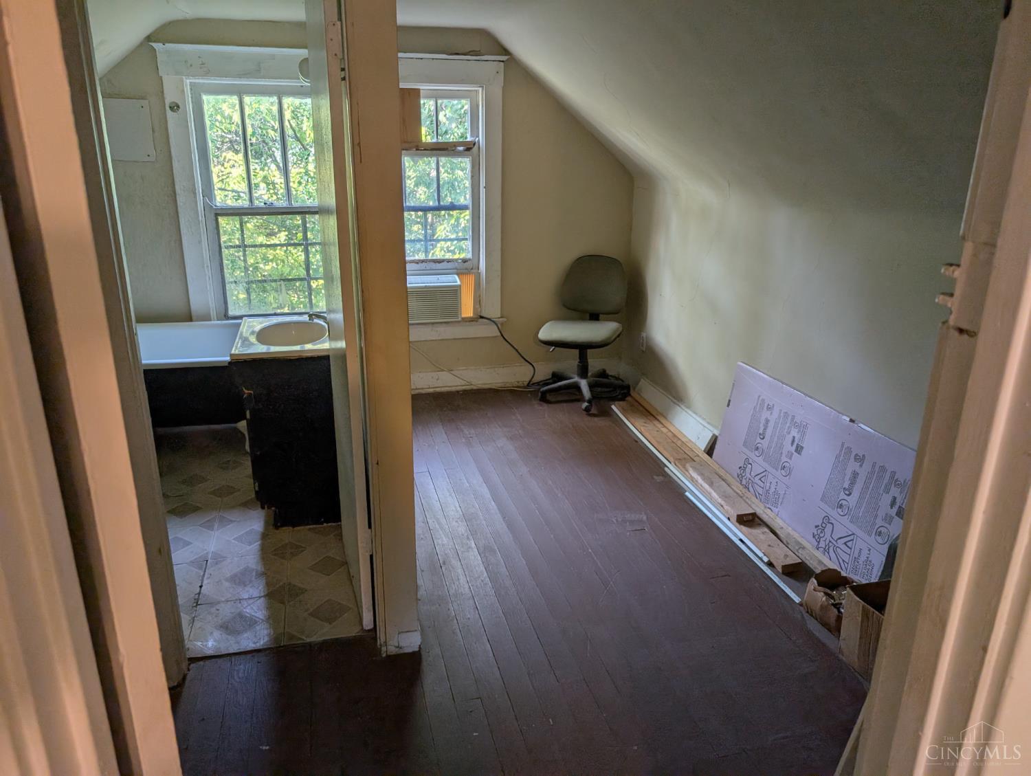 2829 Marshall Avenue, Cincinnati, OH, 45225 — photo 22