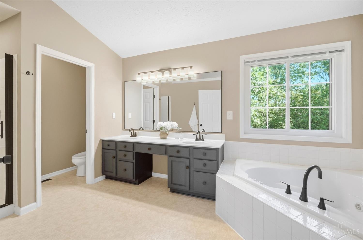 6314 Snowmass Drive, Liberty Twp, OH, 45011 — photo 32