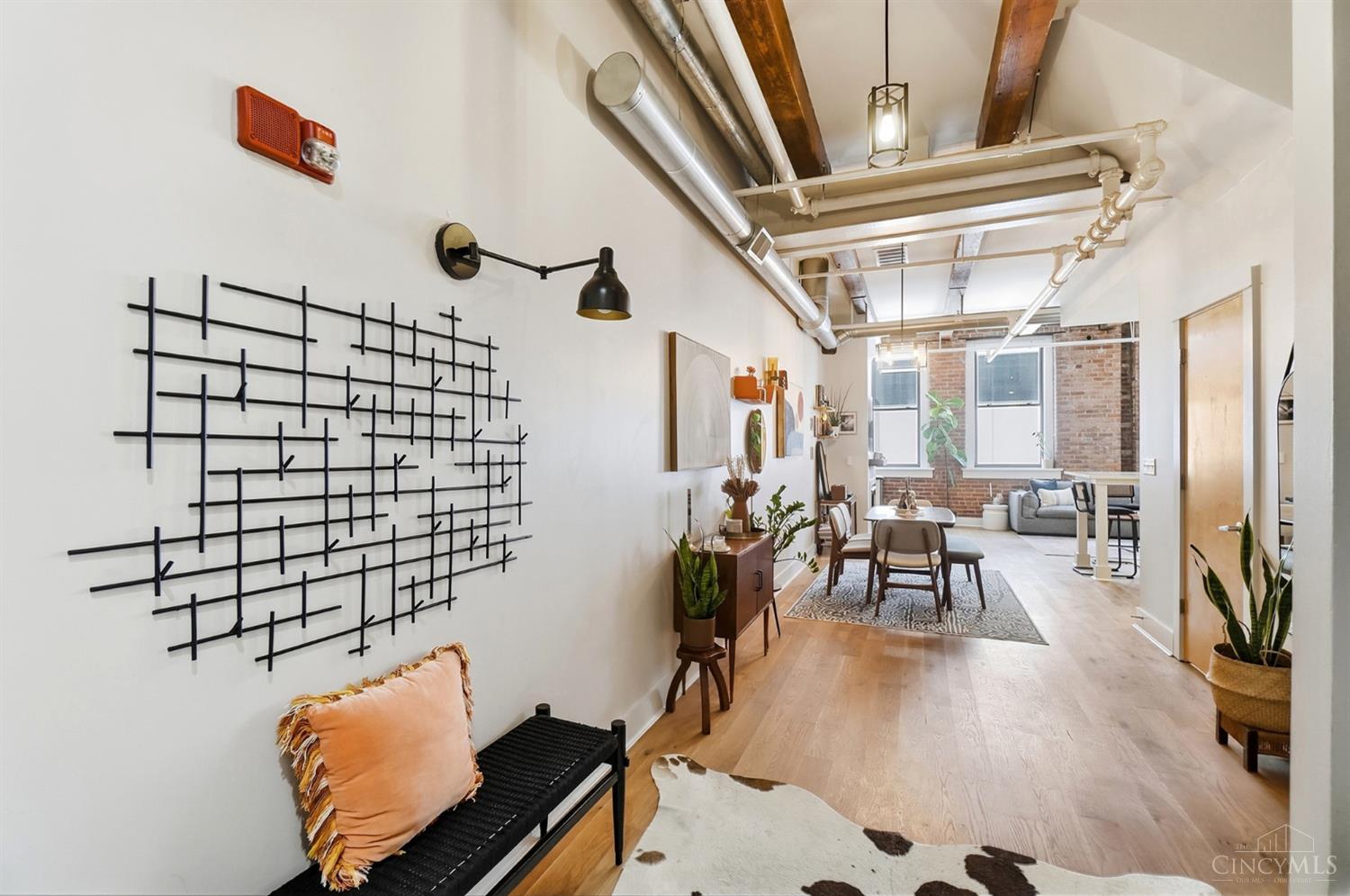 Photo 3 of Condo for sale at 26 E 6th Street #604, Cincinnati, OH 45202 | MLS# 1894131 | Listing updated on 2026-09-16