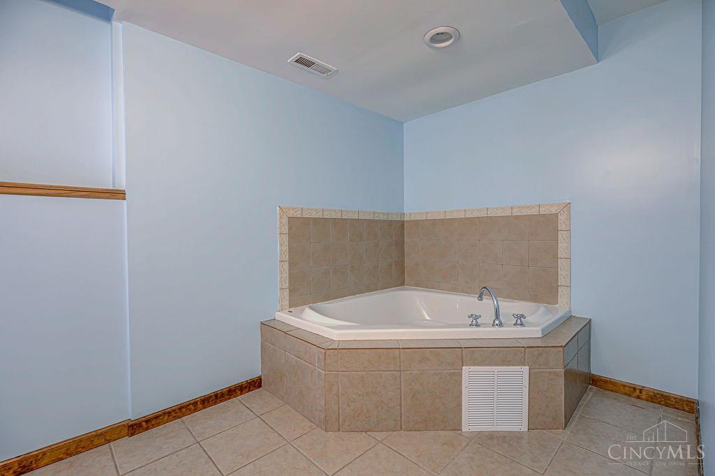 925 Autumn Court, Trenton, OH, 45067 — photo 18