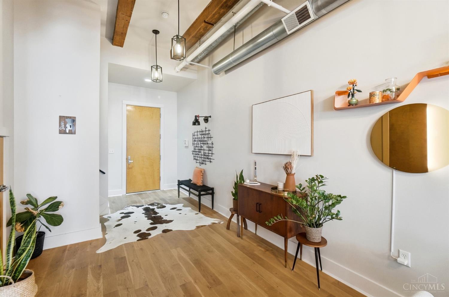 Photo 4 of Condo for sale at 26 E 6th Street #604, Cincinnati, OH 45202 | MLS# 1894131 | Listing updated on 2026-09-16