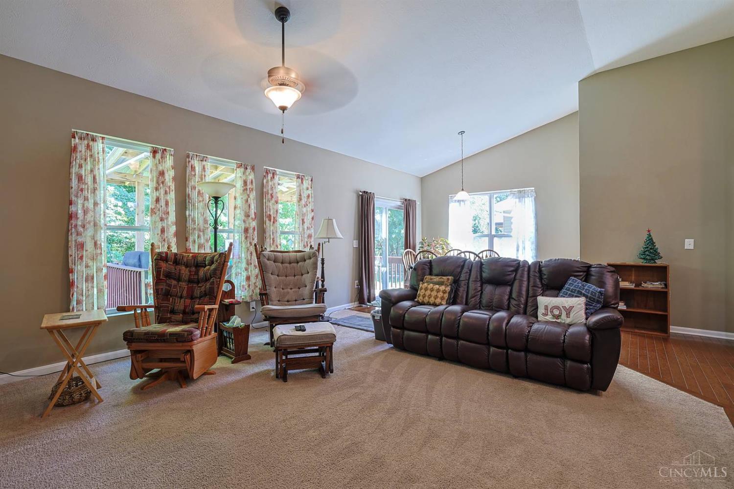 Photo 3 of Single family home for sale at 954 London Ct, Union Twp, OH 45245 | MLS# 1894200 | Listing updated on 2026-09-19