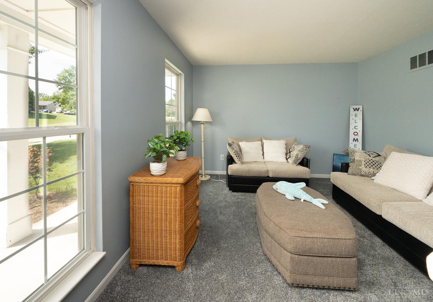 Photo 4 of Single family home for sale at 12085 Brookway Dr, Springfield Twp., OH 45240 | MLS# 1894112 | Listing updated on 2026-09-16