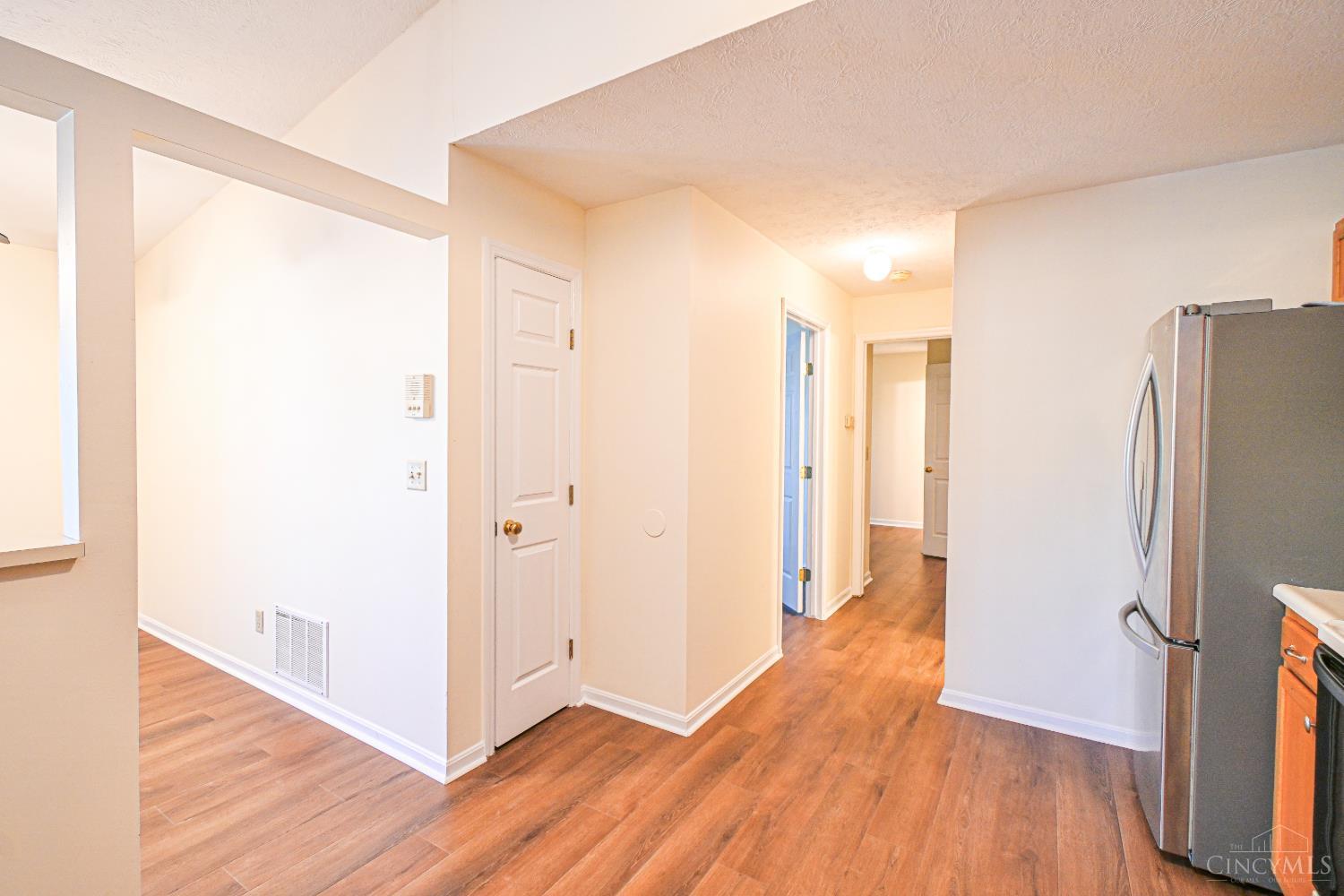 2300 Sylved Lane #5, Green Twp, OH, 45238 — photo 9