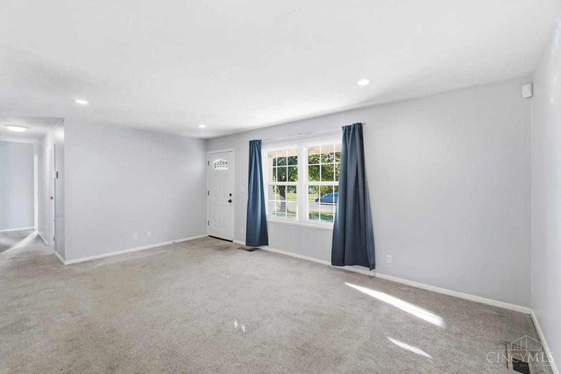 1062 Garnoa Drive, Springfield Twp., OH, 45231 — photo 9