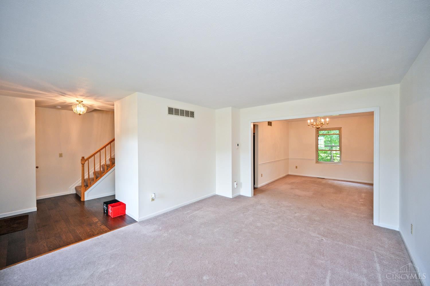 8738 Sarahs Bend Drive, Colerain Twp, OH, 45251 — photo 4