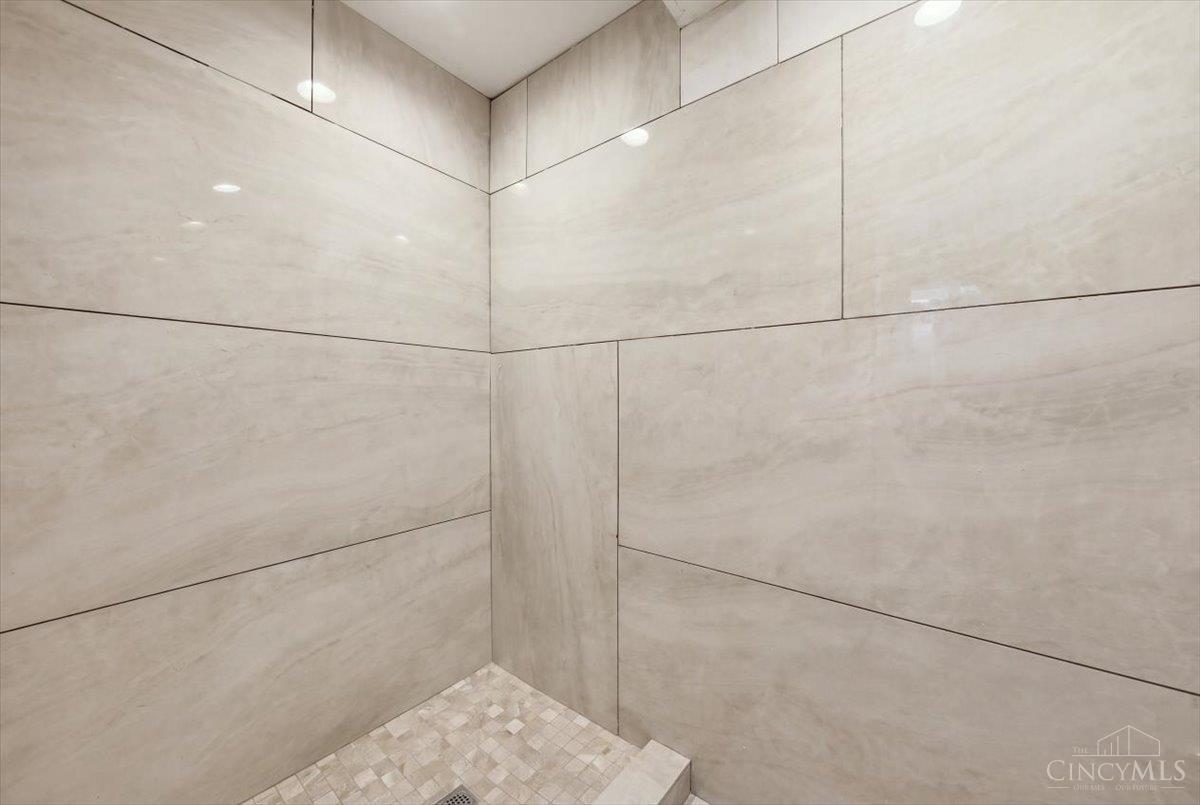 5218 Riverwatch Drive, Delhi Twp, OH, 45238 — photo 31