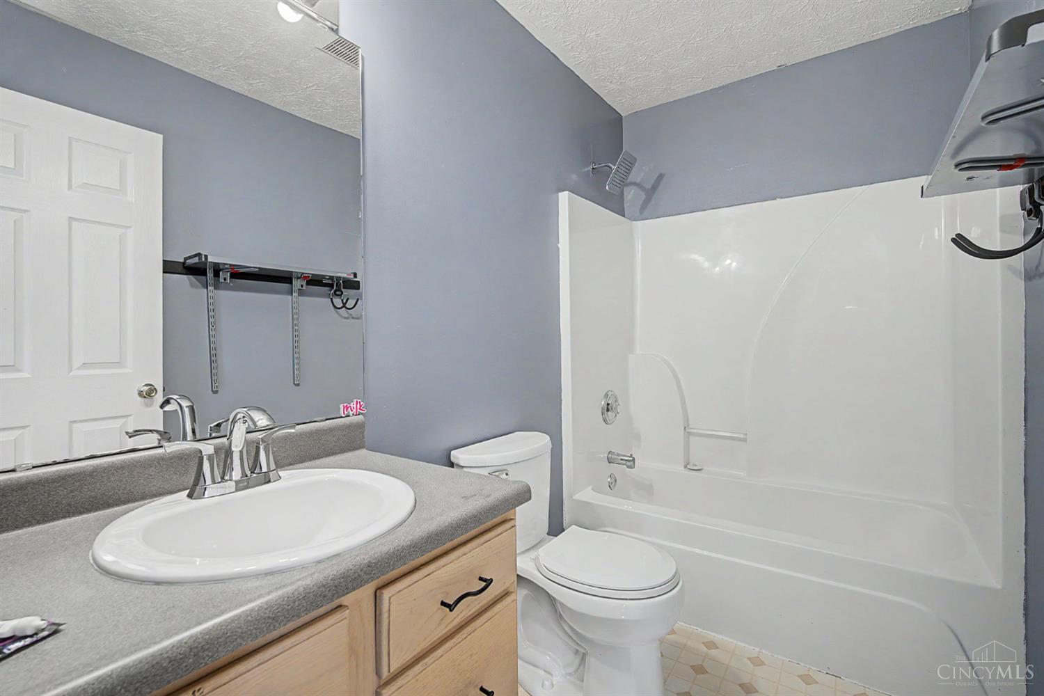13 Wooded Ridge Drive, Batavia Twp, OH, 45102 — photo 27