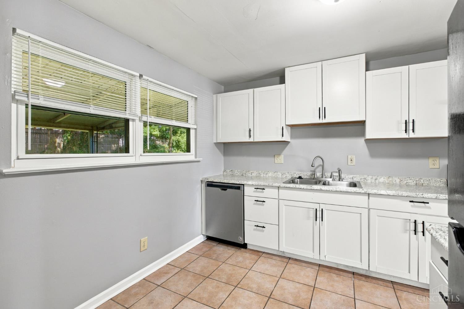 11559 Fremantle Drive, Forest Park, OH, 45240 — photo 15