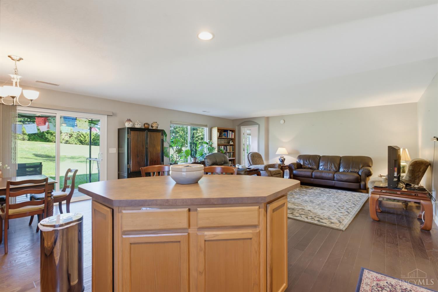 1581 Black Wolf Drive, Turtle Creek Twp, OH, 45036 — photo 28