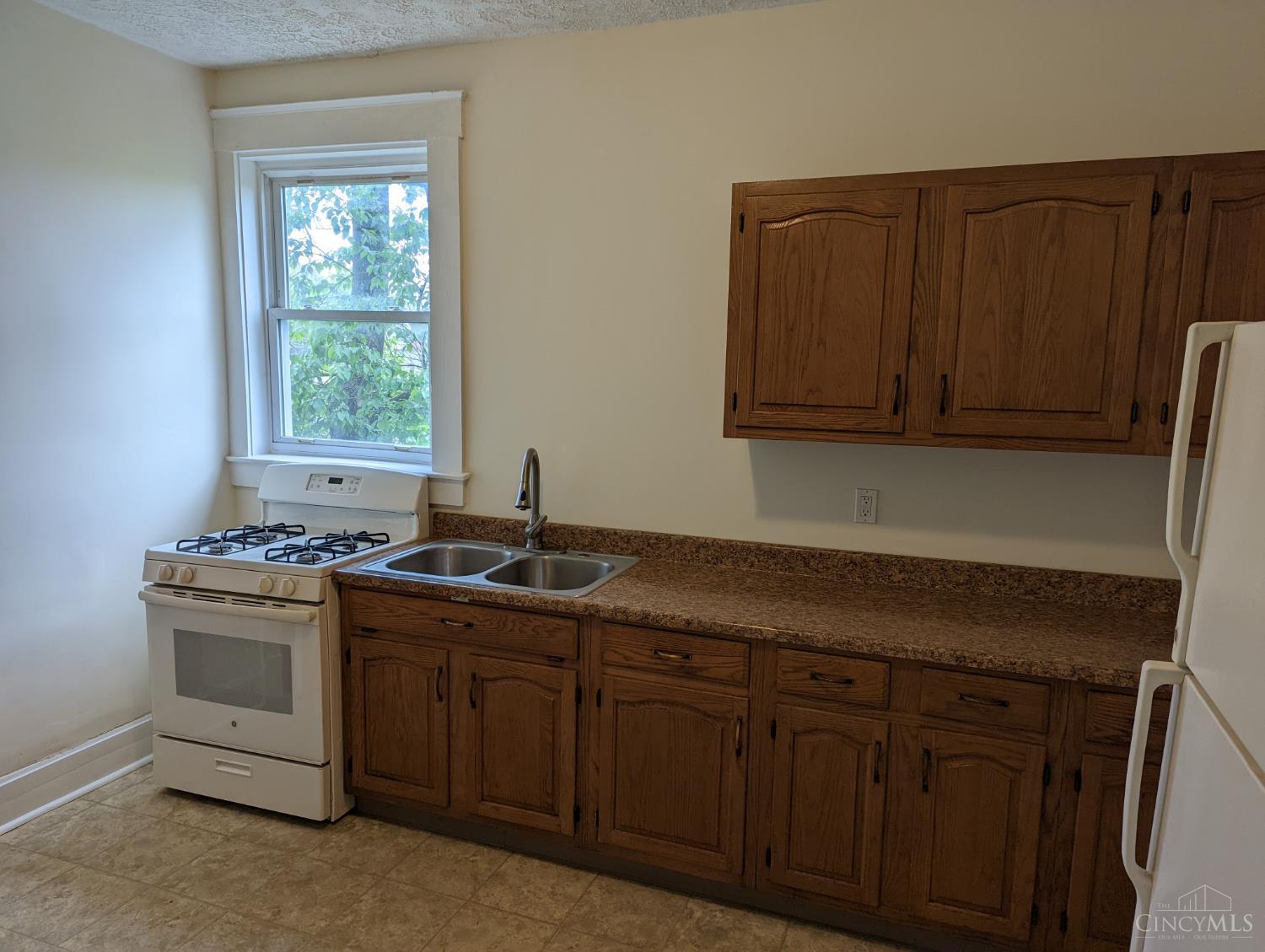 2829 Marshall Avenue, Cincinnati, OH, 45225 — photo 9