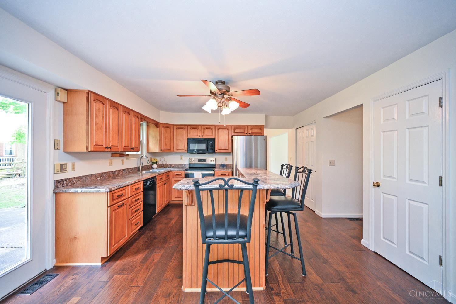 8738 Sarahs Bend Drive, Colerain Twp, OH, 45251 — photo 13
