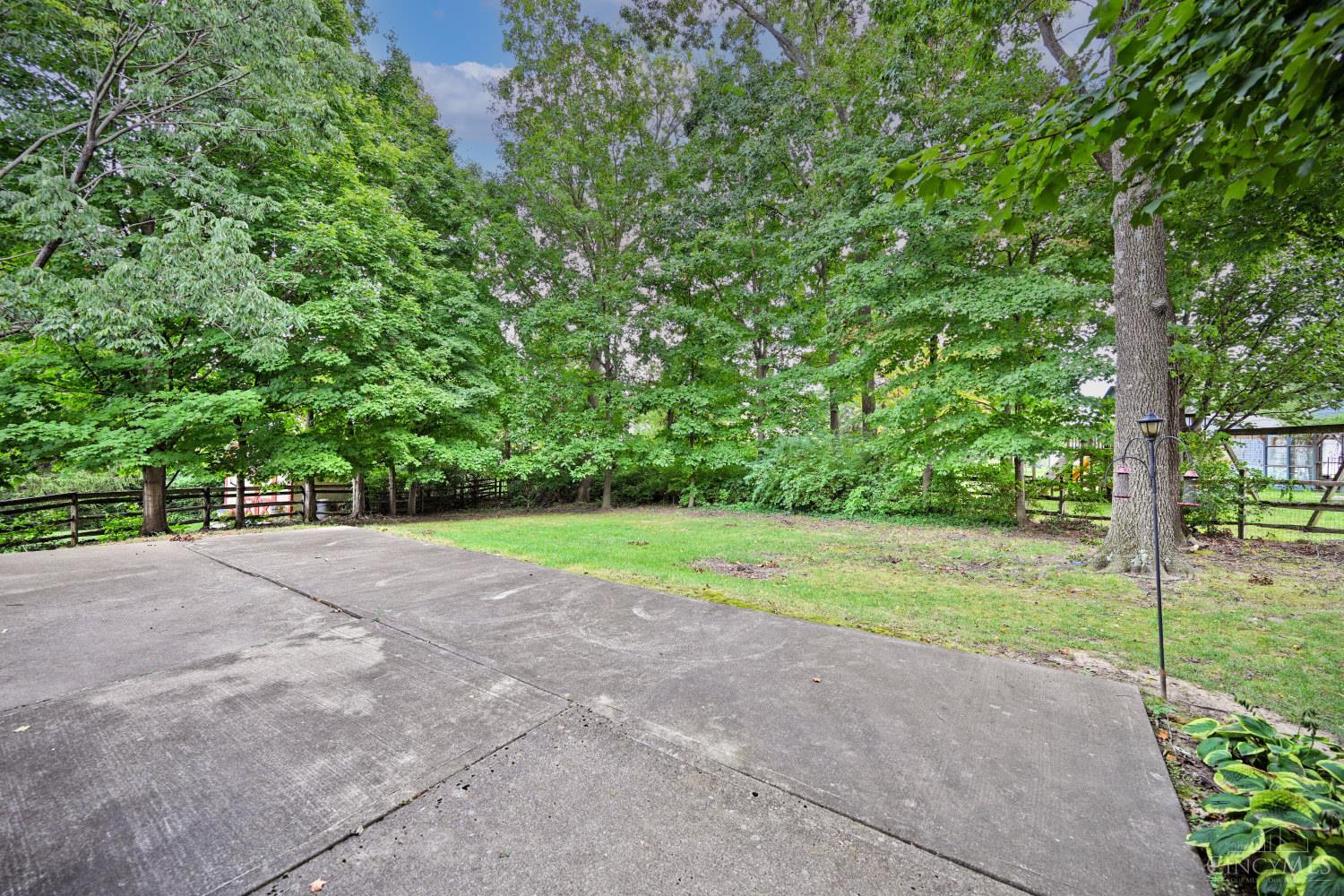 8738 Sarahs Bend Drive, Colerain Twp, OH, 45251 — photo 36