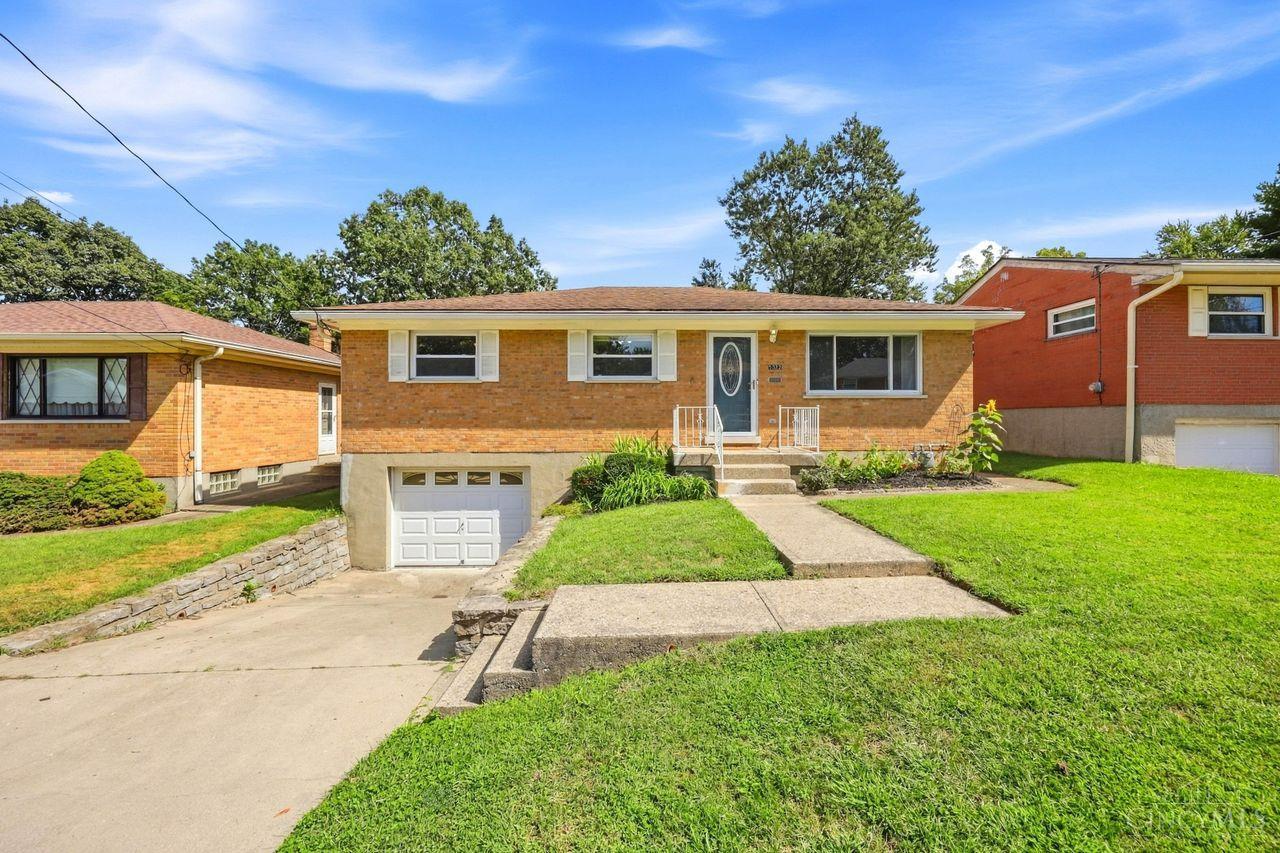 Single family home for sale at 5322 Plumridge Dr, Delhi Twp, OH 45238 | MLS# 1893816