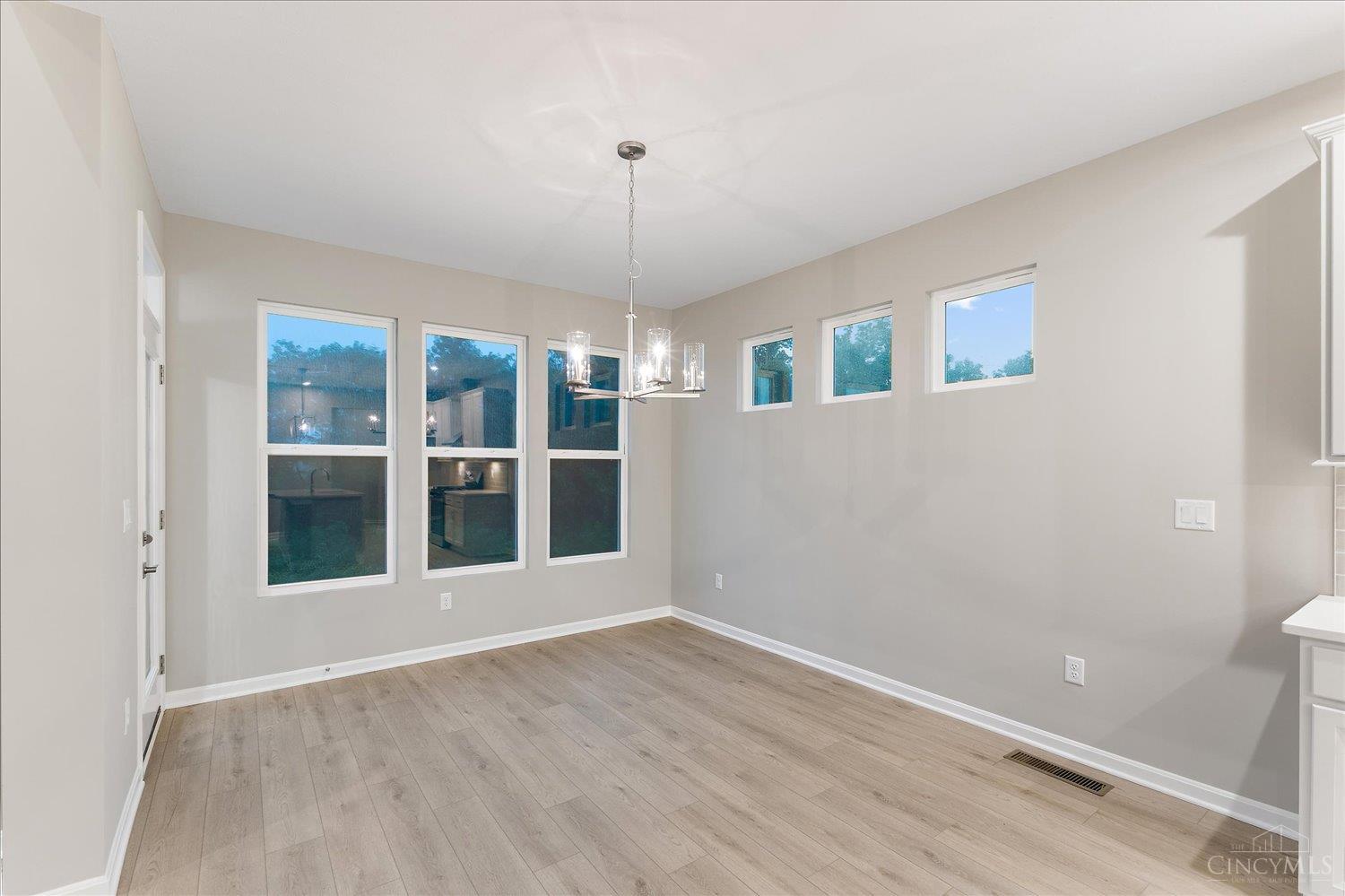 2572 Golden Leaf Drive, Beavercreek, OH, 45431 — photo 11