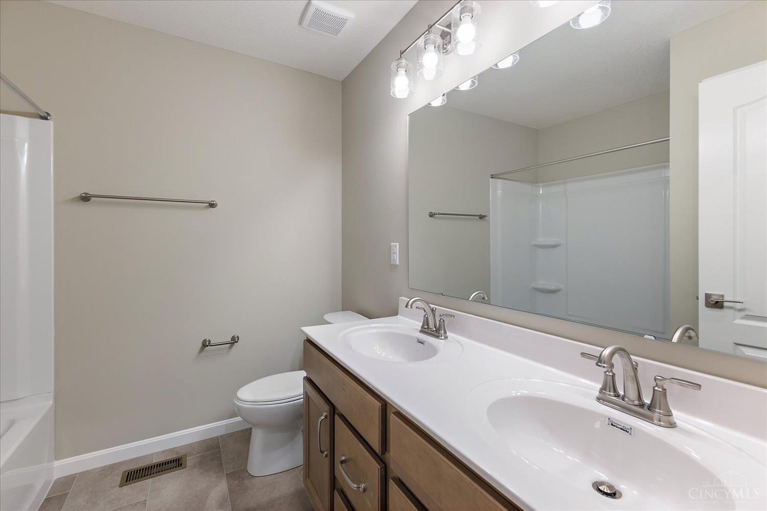 2572 Golden Leaf Drive, Beavercreek, OH, 45431 — photo 21