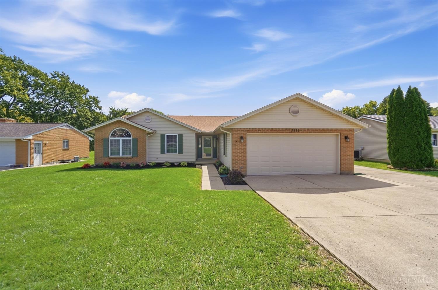 3877 N Lake Shore